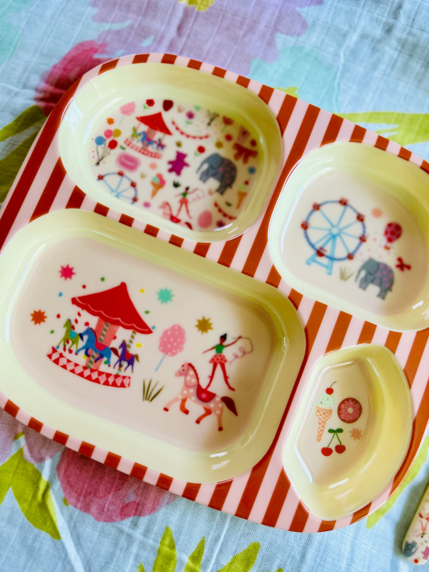 Melamine Baby Dinner Set in Gift Box - Fun Fair Print - 4 pcs
